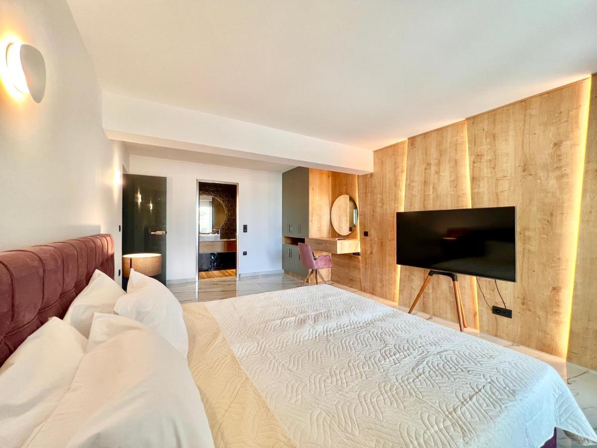 Luxury Villa Barbati Sun With Private Pool By Dadovillas Екстер'єр фото
